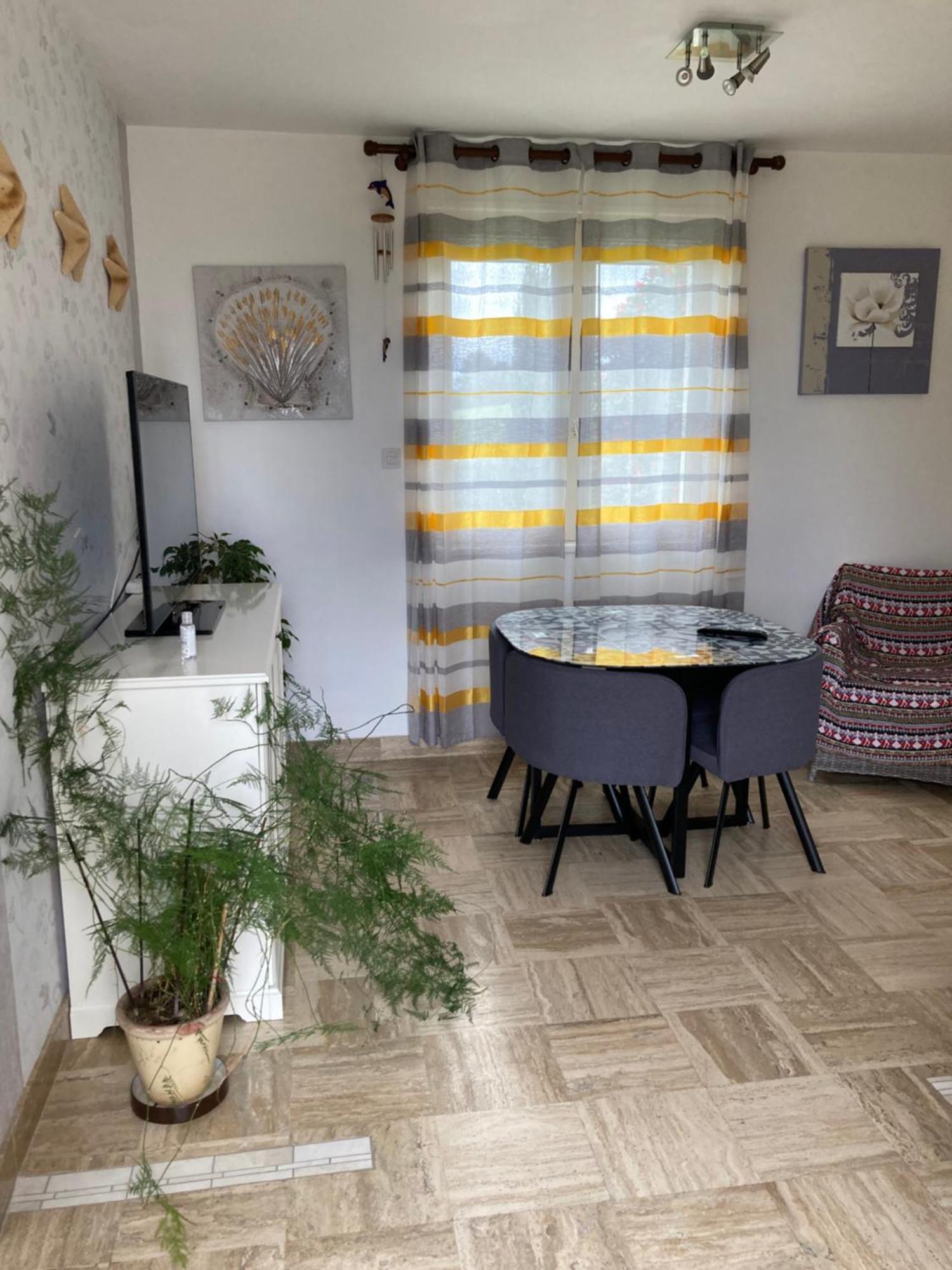 Loue Chambre Chez L Habitant Acces A La Cuisine A 10 Mn Des Plages Ploeven Exterior foto
